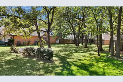 3830 Sounder Drive, Arlington, TX 76001 - Photo 11