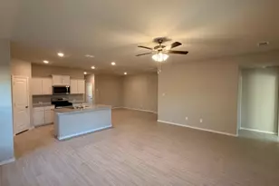 8445 Hollymead Ln, Fort Worth, TX 76131 - Photo 5