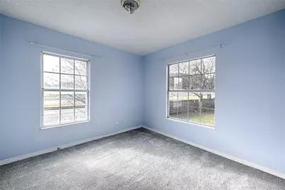 307 N Oak Cliff Boulevard, Dallas, TX 75208 - Photo 13