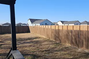 309 N Main St, Trenton, TX 75490 - Photo 9