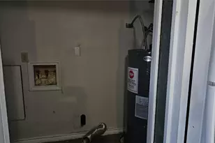 309 N Main St, Trenton, TX 75490 - Photo 3