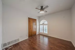 1633 Martha Dr, Bedford, TX 76022 - Photo 29