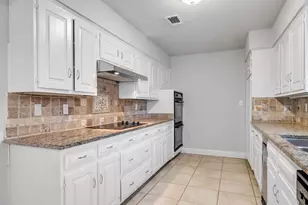 2905 Cross Timbers Dr, Irving, TX 75060 - Photo 11