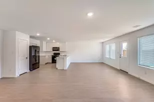 204 Bable Run Dr, Little Elm, TX 75068 - Photo 9