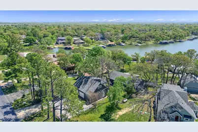 1214 Kiowa Drive E, Lake Kiowa, TX 76240 - Photo 5