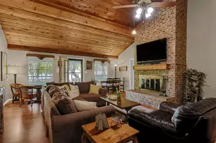 1214 Kiowa Dr E, Lake Kiowa, TX 76240 - Photo 7