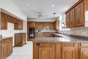 5014 Village Ct, Dallas, TX 75248 - Photo 11