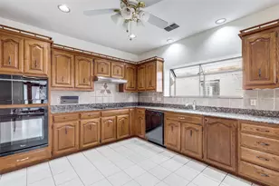 5014 Village Ct, Dallas, TX 75248 - Photo 9