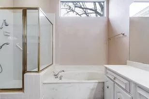 5014 Village Ct, Dallas, TX 75248 - Photo 15