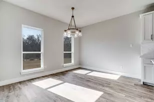 2021 Dolly Dr, Weatherford, TX 76088 - Photo 11