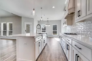 2021 Dolly Dr, Weatherford, TX 76088 - Photo 13