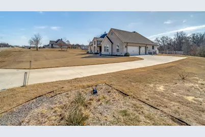 2021 Dolly Drive, Weatherford, TX 76088 - Photo 3
