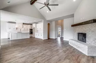 2021 Dolly Dr, Weatherford, TX 76088 - Photo 5