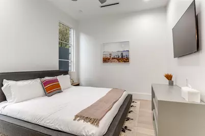 7610 Linwood Avenue, Dallas, TX 75209 - Photo 15