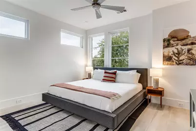 7610 Linwood Avenue, Dallas, TX 75209 - Photo 21