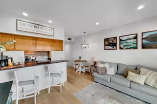 401 E Pearl St, Granbury, TX 76048 - Photo 5