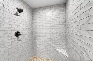 401 E Pearl St, Granbury, TX 76048 - Photo 11