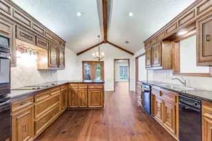 16842 Village Ln, Dallas, TX 75248 - Photo 11