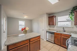 529 Hidden Dale Dr, Fort Worth, TX 76140 - Photo 9