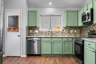 1561 Winter Park Ln, Lewisville, TX 75077 - Photo 19