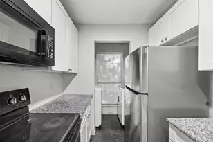 601 Carriagehouse Ln, Garland, TX 75040 - Photo 5