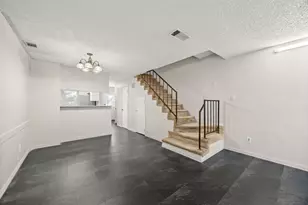 601 Carriagehouse Ln, Garland, TX 75040 - Photo 9