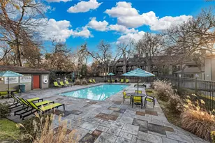 9910 Royal Ln, Dallas, TX 75231 - Photo 21