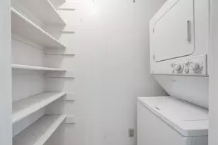 9910 Royal Ln, Dallas, TX 75231 - Photo 15