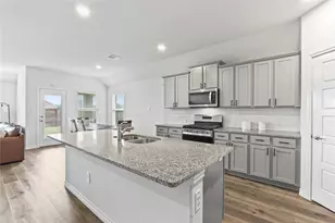 2920 Pinecrest Dr, Aubrey, TX 76227 - Photo 5