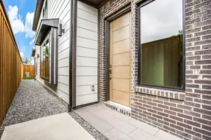 2435 Vagas St, Dallas, TX 75219 - Photo 23