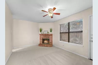 1722 Circle Creek Drive, Lewisville, TX 75067 - Photo 11