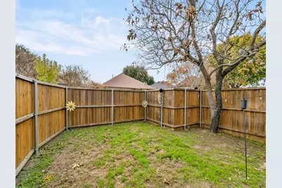 1722 Circle Creek Drive, Lewisville, TX 75067 - Photo 21