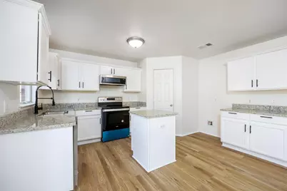 8529 Prairie Dawn Drive, Fort Worth, TX 76131 - Photo 9