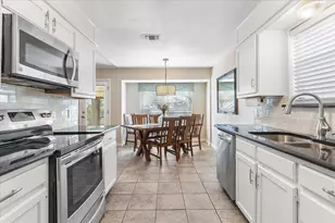 3402 Hialeah Dr, Arlington, TX 76017 - Photo 15