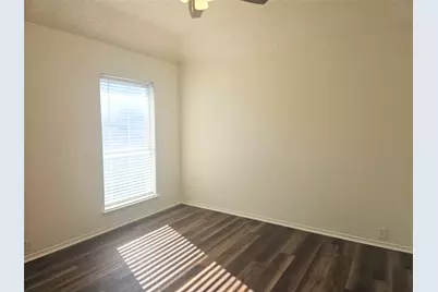 885 Stafford Station Drive, Saginaw, TX 76131 - Photo 31