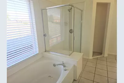 885 Stafford Station Drive, Saginaw, TX 76131 - Photo 23