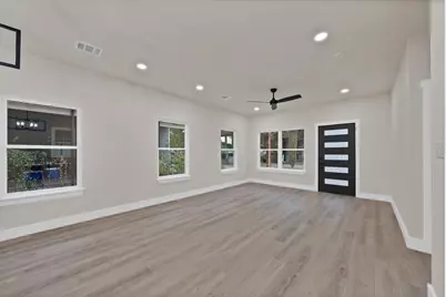 3301 Avenue H, Fort Worth, TX 76105 - Photo 7