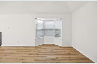 3008 Everest Drive, Bedford, TX 76021 - Photo 5