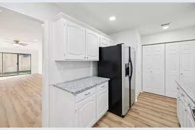 3008 Everest Drive, Bedford, TX 76021 - Photo 9