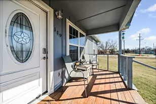 119 S Falls St, Mart, TX 76664 - Photo 3