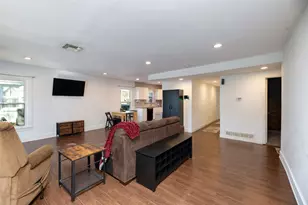 505 Bellevue Dr, Cleburne, TX 76033 - Photo 9