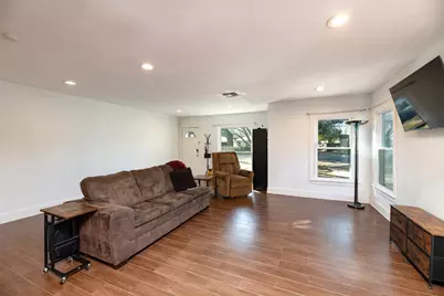 505 Bellevue Drive, Cleburne, TX 76033 - Photo 11