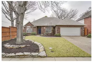 501 Coventry Dr, Grapevine, TX 76051 - Photo 1