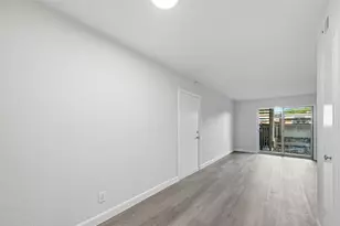 4859 Cedar Springs Rd, Dallas, TX 75219 - Photo 17