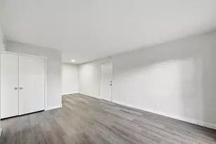 4859 Cedar Springs Rd, Dallas, TX 75219 - Photo 13