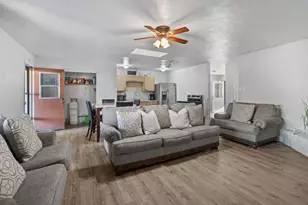 7109 Nutmeg Ln, Dallas, TX 75249 - Photo 5