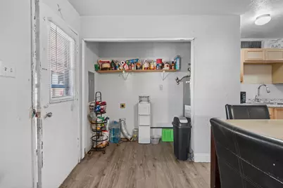 7109 Nutmeg Lane, Dallas, TX 75249 - Photo 7