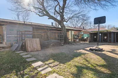 7109 Nutmeg Lane, Dallas, TX 75249 - Photo 19
