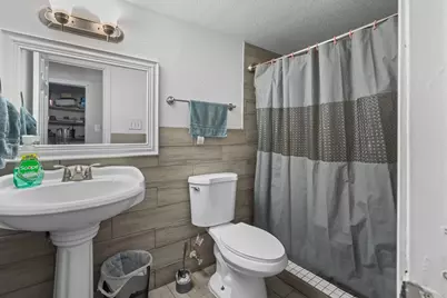 7109 Nutmeg Lane, Dallas, TX 75249 - Photo 13