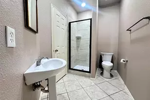 8801 Vernon Ct, Plano, TX 75025 - Photo 15